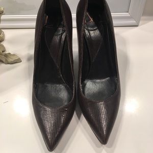 Diane Von Furstenburg brown snake pumps DVF